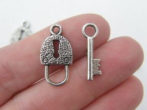 8 Lock and key  toggle clasps antique silver tone FS86
