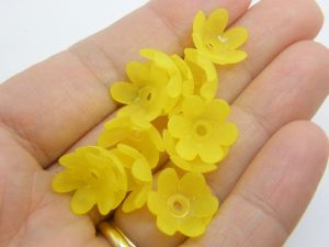 100 Yellow frosted flower bead caps acrylic FS265