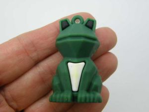 4 Frog pendants green PVC plastic A