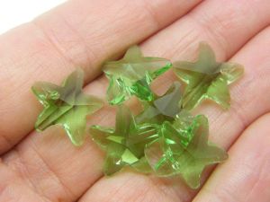 10 Starfish charms green glass FF683
