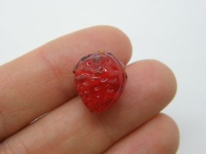 4 Strawberry fruit beads red lamp work glass FD273