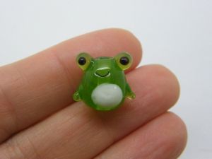 1 Frog bead handmade lamp work green glass A924