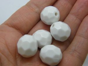 20 White faceted round beads 16mm  acrylic BB838