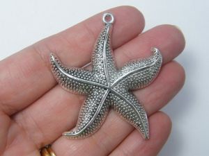 4 Starfish  pendants antique silver tone FF401