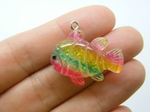 4 Fish charms rainbow resin FF69