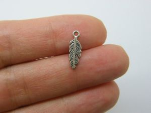 12 Feather charms antique silver tone B143