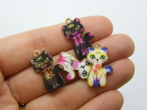 4 Cats charms gold and random mixed tone A184