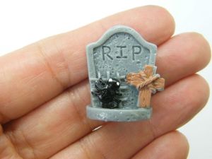 4 RIP gravestone tombstone Halloween miniature cabochon resin HC560