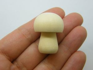 4 Mushroom beads natural wood L 02A