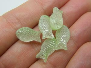 14 Fish beads green glass FF597