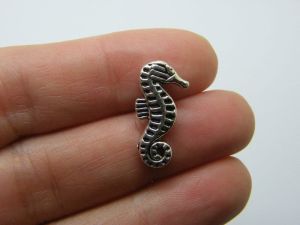 10 Seahorse spacer beads antique silver tone FF216