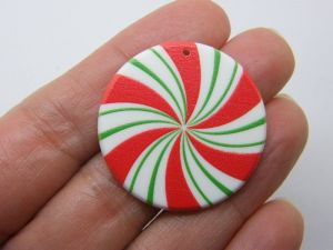2 Christmas candy pendants charms  green white red acrylic CT172