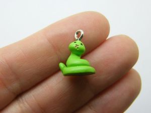 4 Snake charms silver screw bails green resin A330