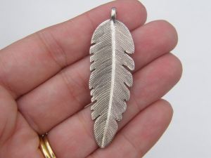 BULK 20 Feather pendants tibetan silver B230