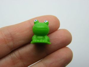 6 Frog  miniature fairy garden green resin A766