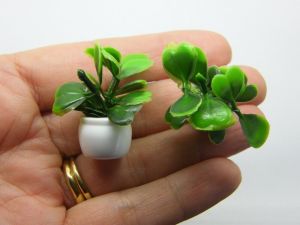 2 Pot plants miniature dollhouse white and green plastic L85