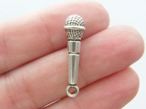 8 Microphone charms antique silver tone MN36