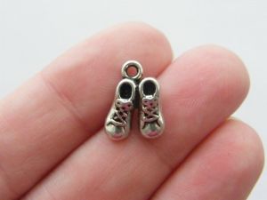 8 Running shoe charms antique silver tone CA117