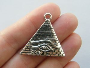6 Pyramid charms antique silver tone WT68