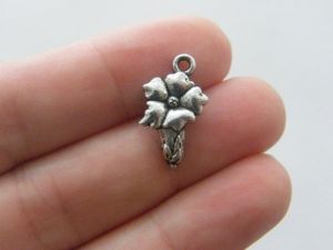 10 Flower charms antique silver tone F9
