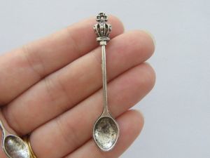 4 Crown spoon pendants antique silver tone FD78