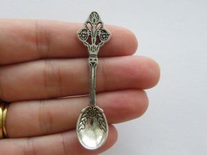 BULK 20 Spoon  pendants antique silver tone FD85