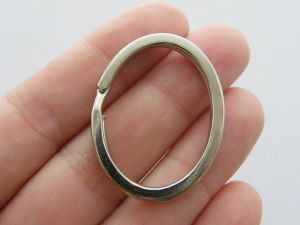 2 Oval key rings 36 x 28mm silver tone FS308